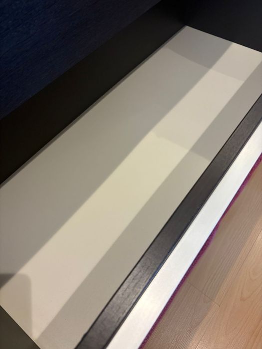 Cómoda 3 gavetões marca Area