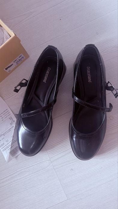 Buty galowe damskie 37 rozpoczecie roku jak nowe