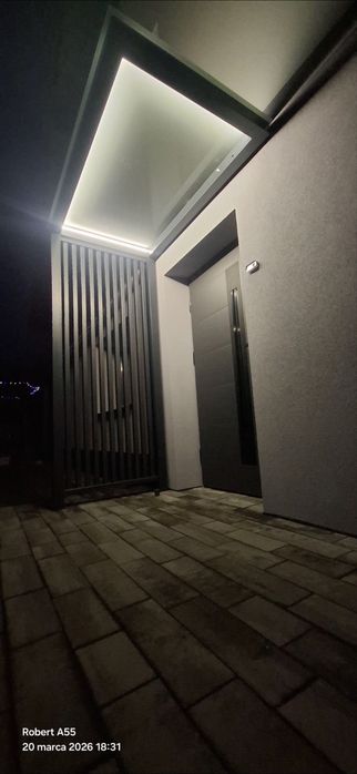 Nowoczesny daszek nad drzwi ,transport cala Polska 400zl