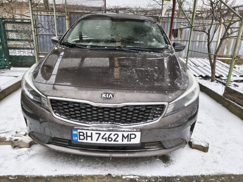Продам Kia forte 2017 от хозяина, перекупы- мимо.