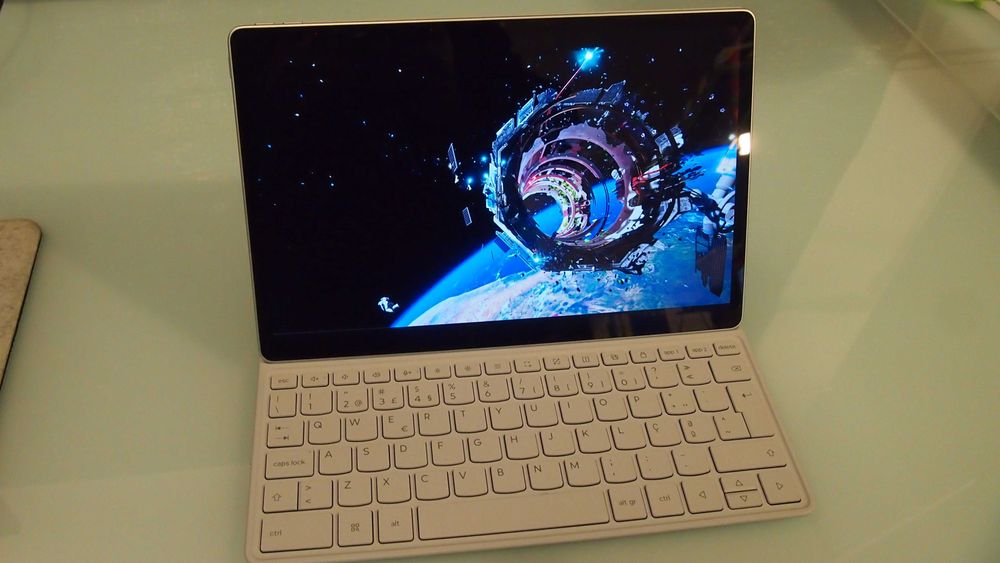 Tablet Lenovo Idea Tab Plus