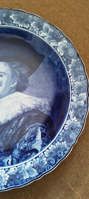 Prato de coleçao Royal Delft. Colecionador