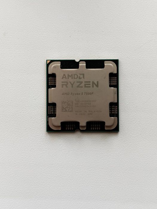 AMD Ryzen 5 7500F — мощный 6-ядерный процессор на архитектуре Zen 4 с 12 потоками Отлично подходит для современных игр, работы и повседневных задач