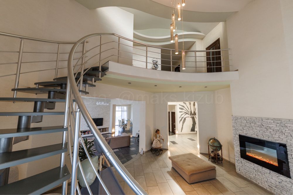 Продаж будинку з газом/Ужгород/380 м2/Без комісії