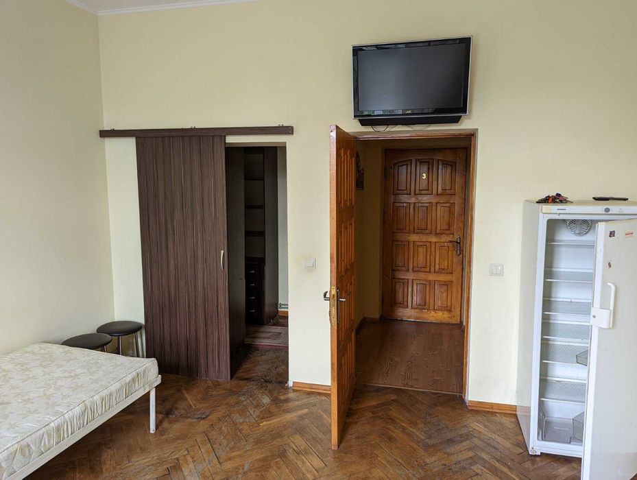 Приміщення під офіс в центральній частині міста_M