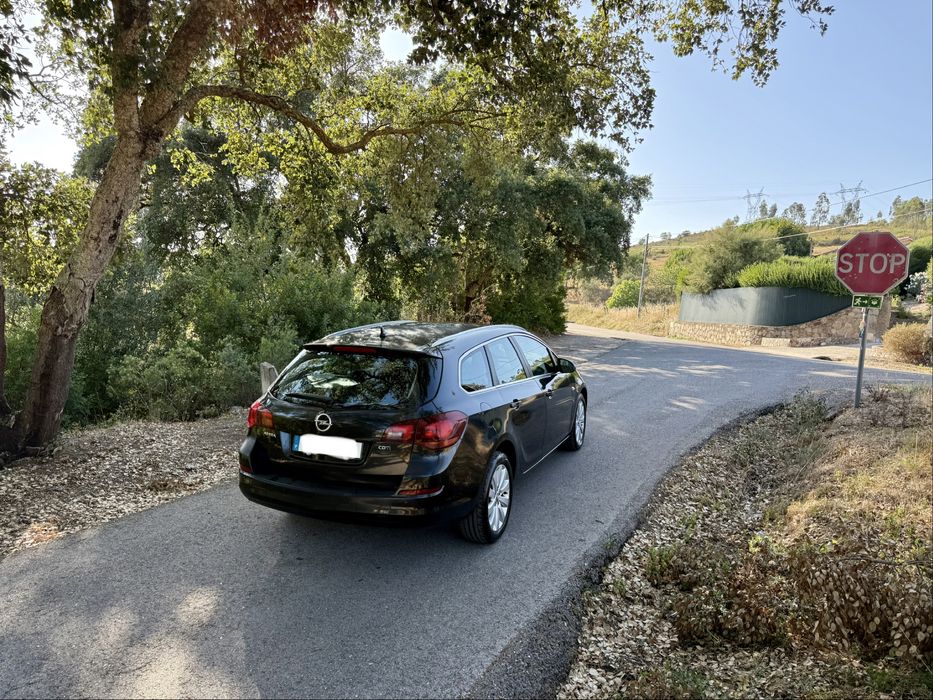 Opel Astra Sports Tourer — fotografia 3