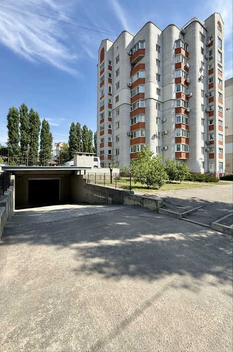 Паркомісце в підземному паркінгу бульвар Автокразівський