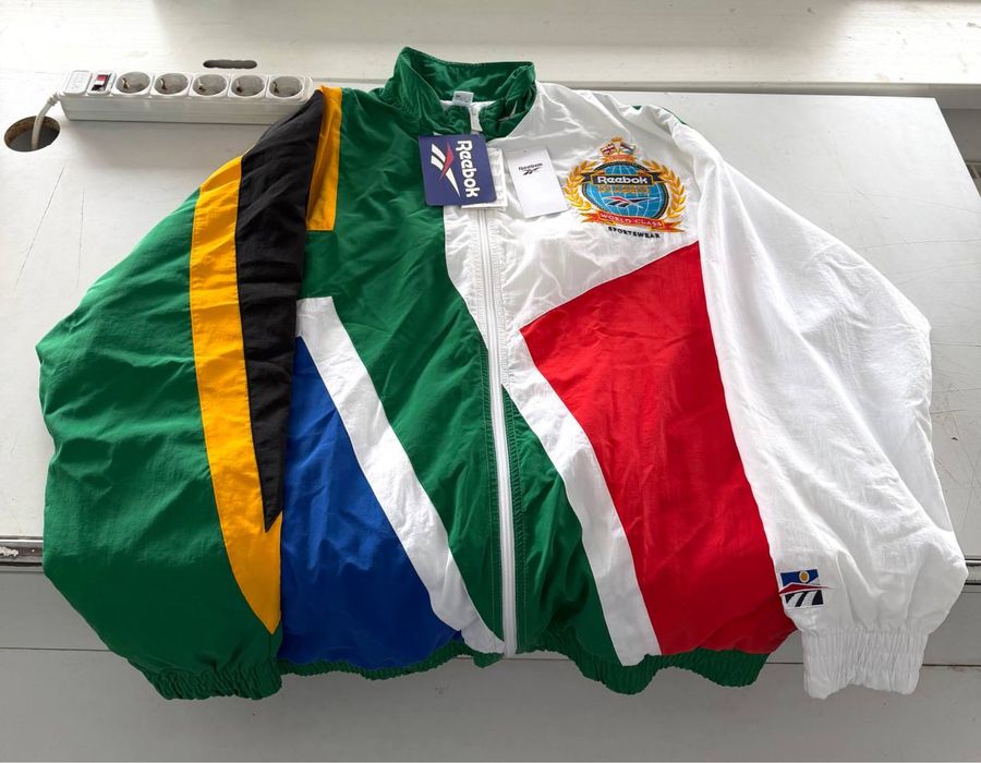 Жилетка найк сб аир жилет nike court поставка вещей бомбер наскар реп