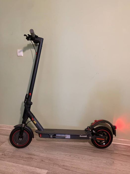 Продам електросамокат kugoo M365 pro max