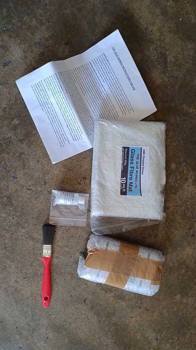 Kit de Reparação em Fibra de Vidro - Área até 0,92 m²