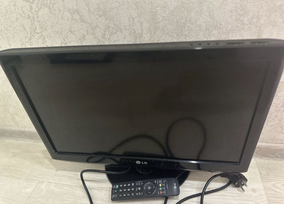 Телевізор LG 22LD320