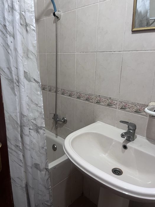 Aluga se quarto no centro de viseu