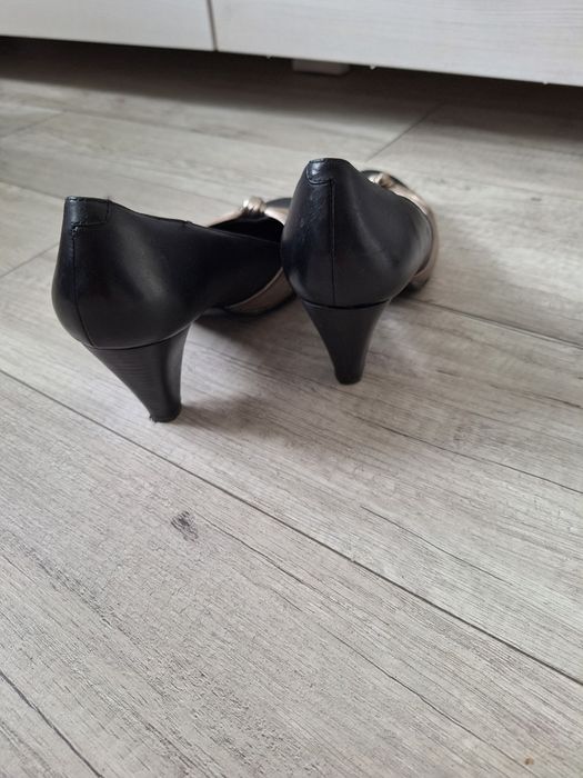 Buty na obcasie , czolenka Ecco
