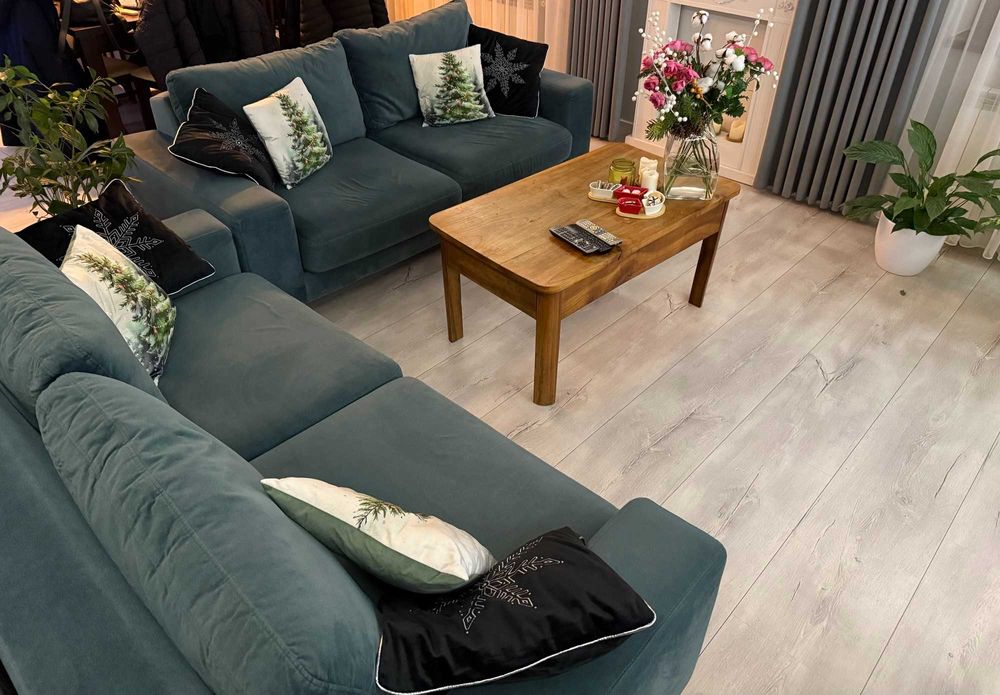 Welurowa Sofa - z Agata Meble