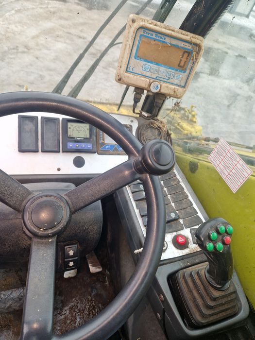 Paszowóz samojezdny Sgariboldi MVFARM5214 | 4WS |