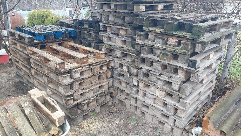 Продам піддони євро