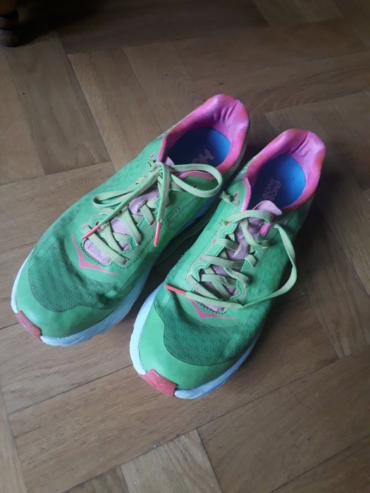 кросівки легкі яскраві модні зручні Hoka One
