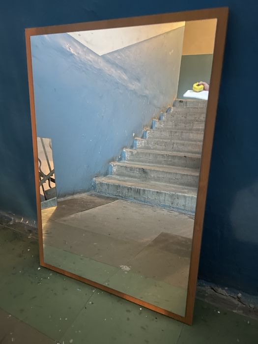 Дзеркало настінне