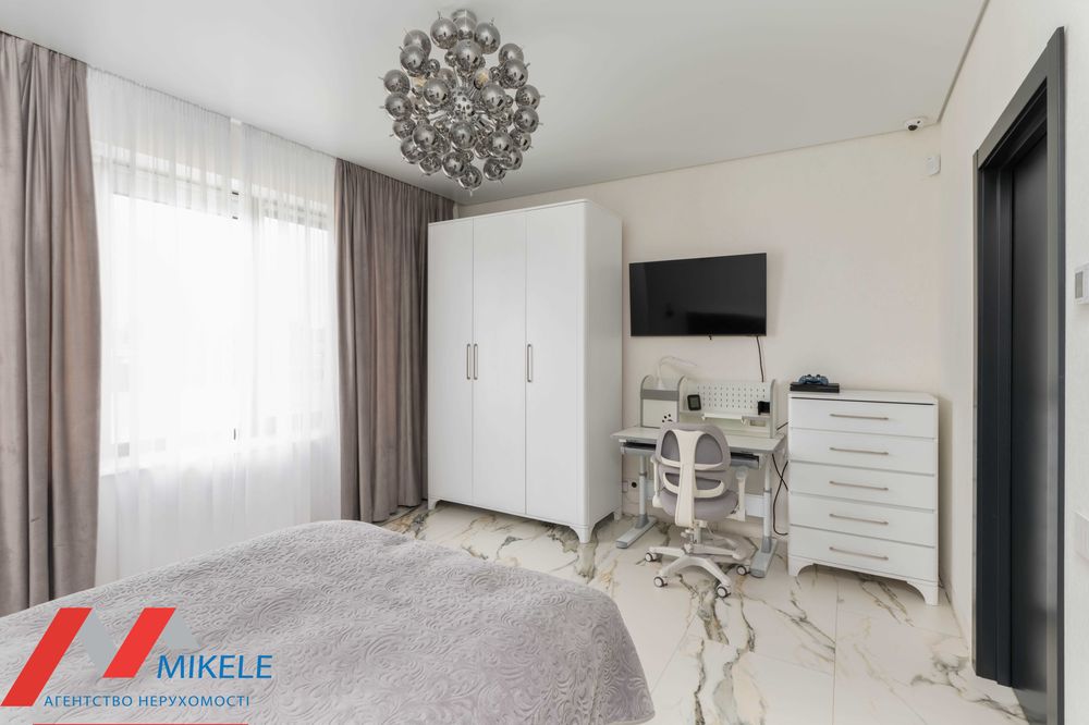 Сучасний новий будинок 2024р 320м2 діл 19сот с. Щасливе