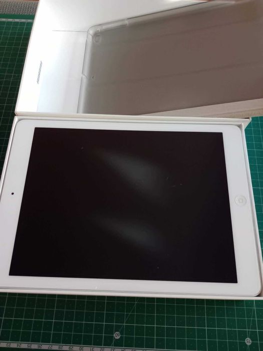 Ipad Air 16gb Wi-fi – A1474 – Space Silver - Funcional