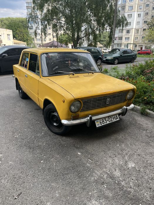 Продам ваз 21011