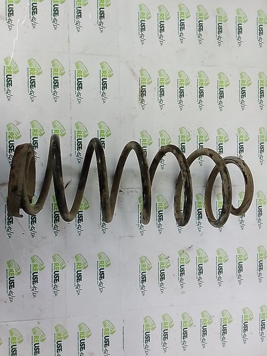 Mola de suspensão trás esquerda MITSUBISHI Colt VI CZC (RG)