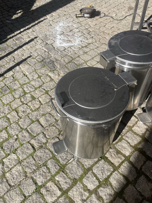 Balde de lixo - Aço inoxidável