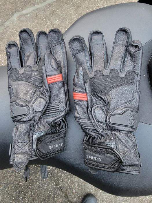 Vendo luvas de pele armure tam XS