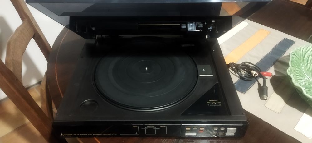Gira discos Linear Mitsubishi LT80