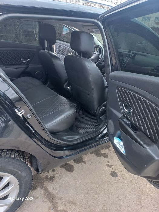 Продам рено меган 2013р