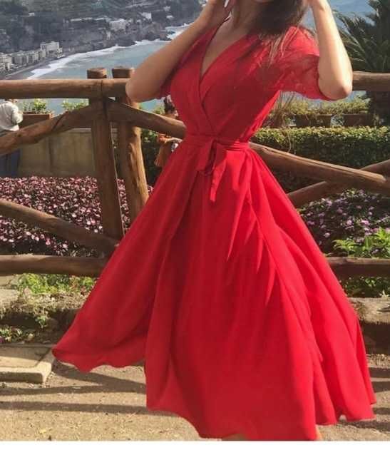 Неймовірна сукня.