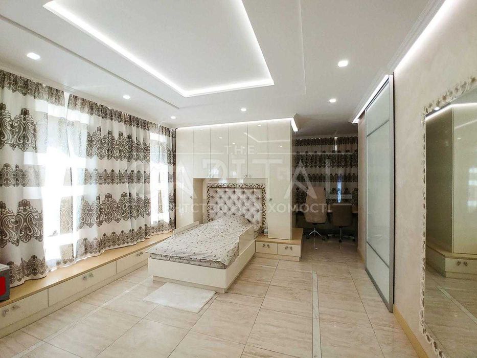 Продаж квартири, пентхаус , вул. Назарівська, Шевченківський р-н