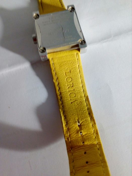 Relógio muito bonito / Linda  prenda  de Natal