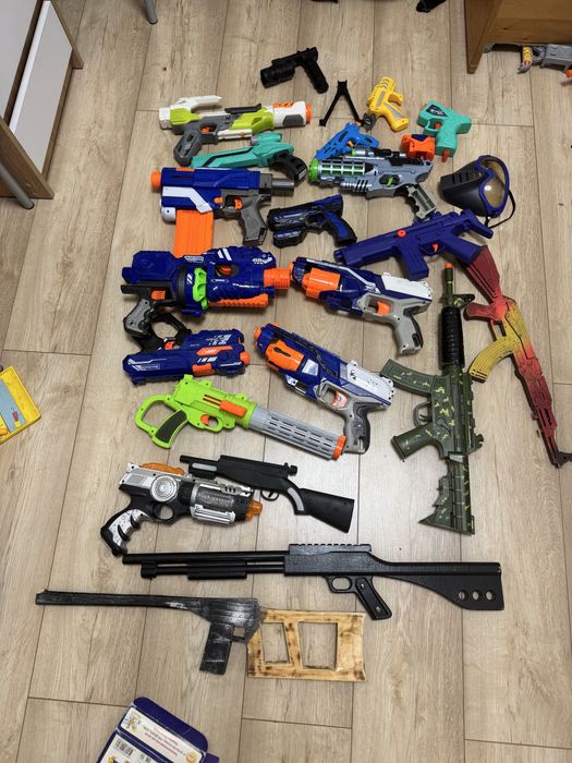 Автомати пвстолета Nerf