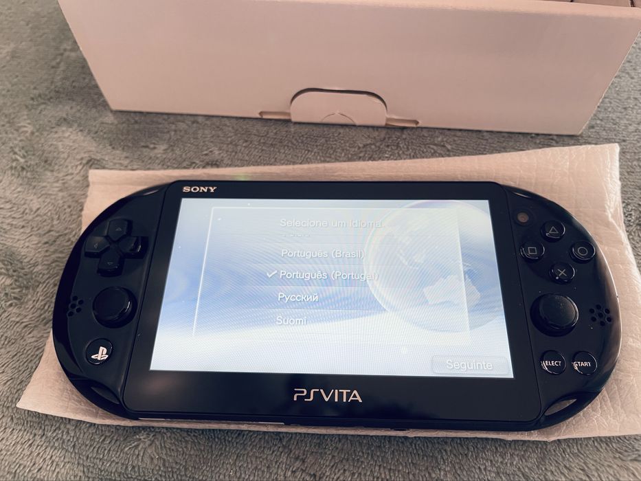 Consola Playstation Vita Slim (Completa)