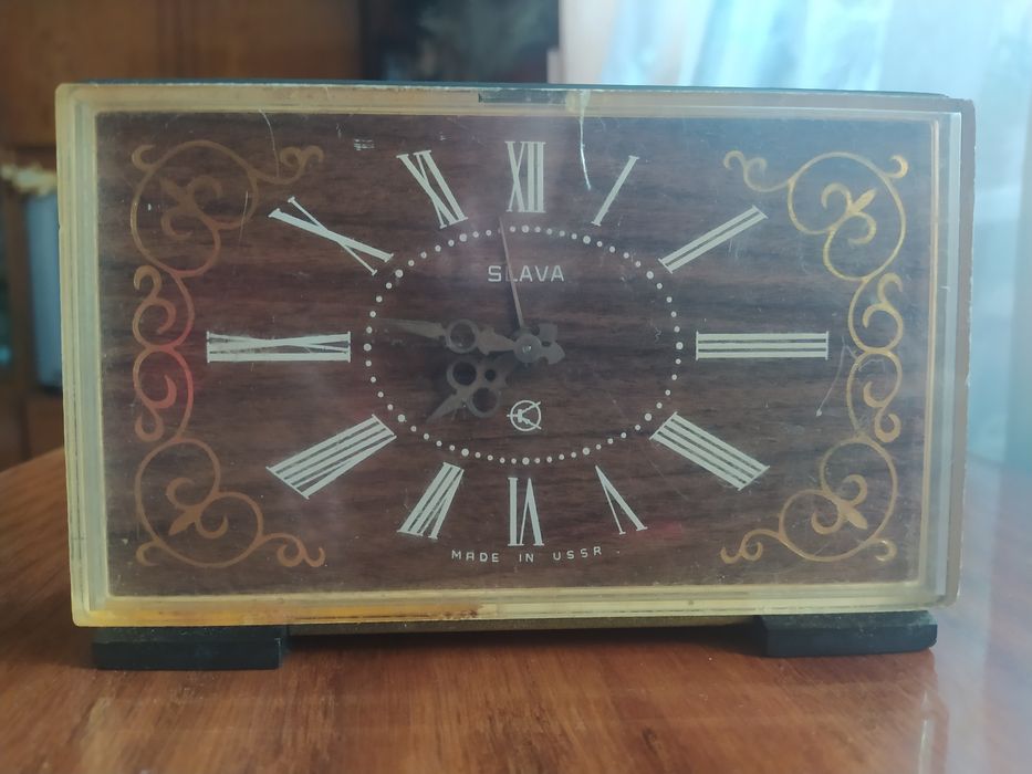 Годинники сучасні і часів  СССР