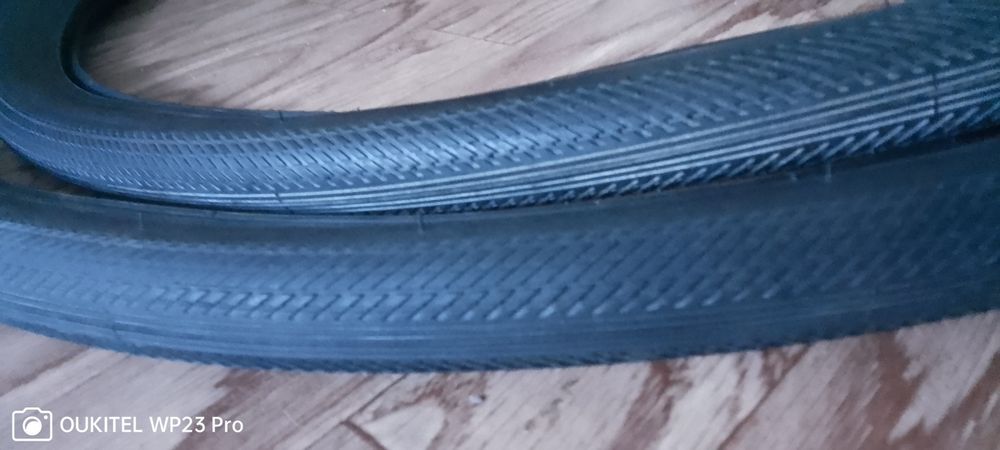 Продам  покрышки 700х32
