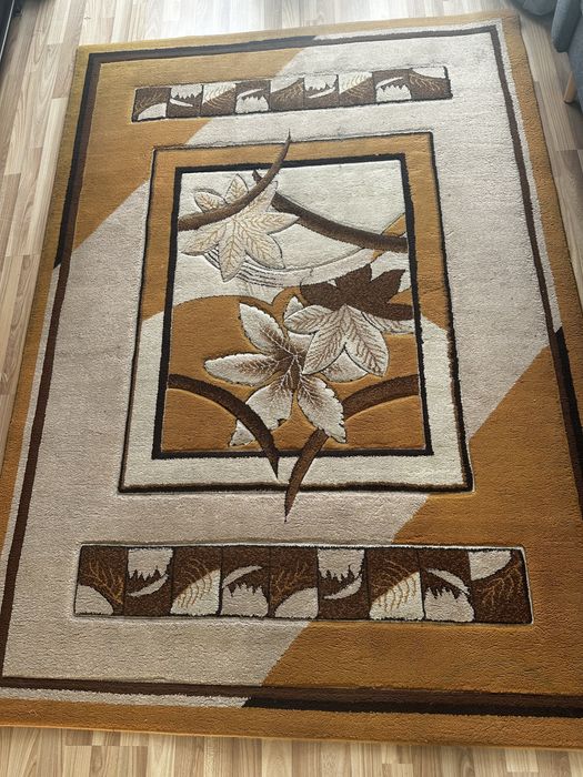 Dywan  do pokoju  wymiary  160 x 220