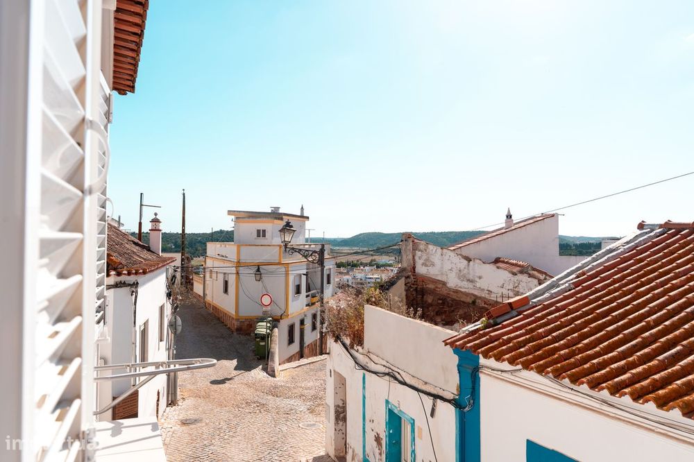 Casa mobilada no centro histórico de Silves