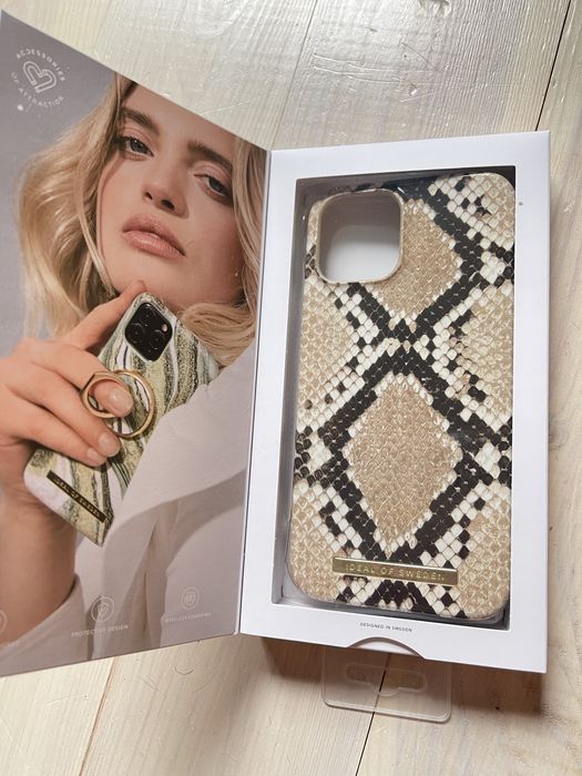 Etui ochronne iPhone 12 pro max Ideal of Sweden skóra węża