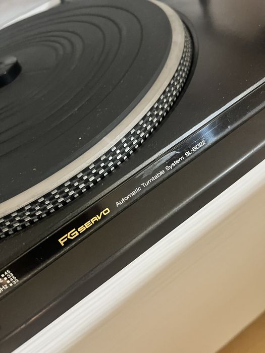 Gira-discos Technics SL-BD22 (motor avariado e sem agulha)