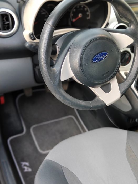 Ford KA 2, 2009rok, 1,2 benzyna doinwestowany, prywatnie.
