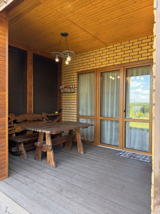 Продається на першій лінії Дніпра комплекс відпочинку в с.Сокирно