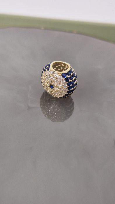 Zloty charms oko proroka  niebiesko-biały z cyrkoniami