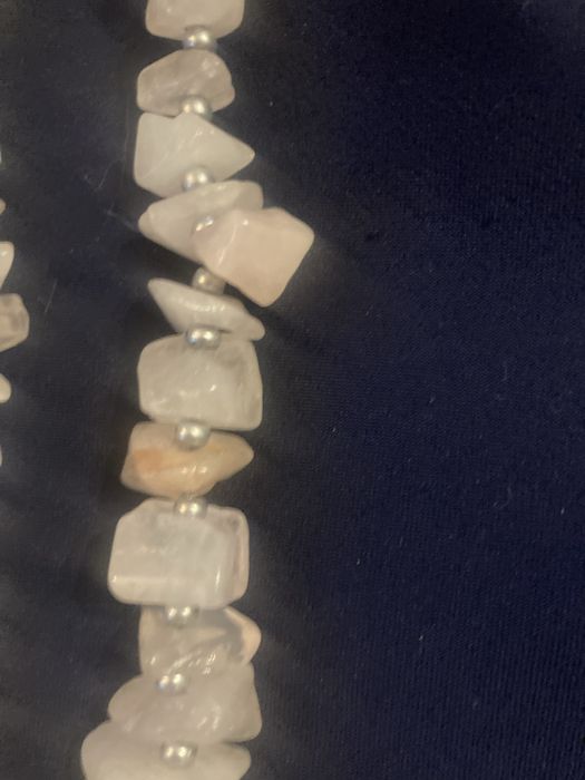 Naszynik kwarc różowy bryłki