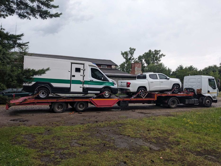 Послуги евакуатора, трала Березне