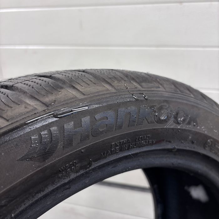 Opony Hankook Winter I*cept evo2 235/45/18