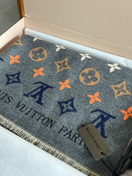 Szal Louis Vuitton idealny na prezent Nowy