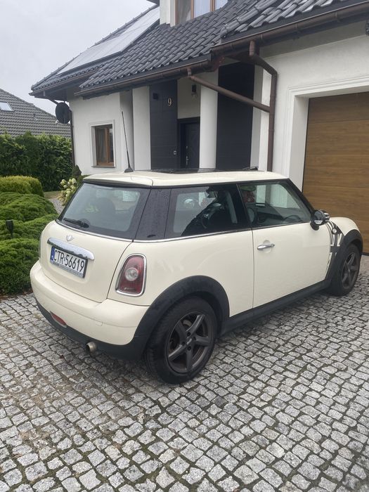 Mini Cooper 1.6 benzyna