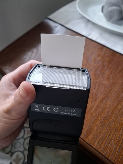 Lampa BŁYSKOWA Yongnuo YN-568EX III do Canon+ 8 akumulatorów